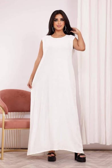 *DM for orders* 🔥 Can’t decide what to wear under your kimono or cardigan? Here’s the solution 👗 Basic Crepe Dress — light, comfy & elegant ✨ 🖤 Colours: White / Black / Beige 📏 Sizes: XL & 2XL 📩 Limited stock — order yours now